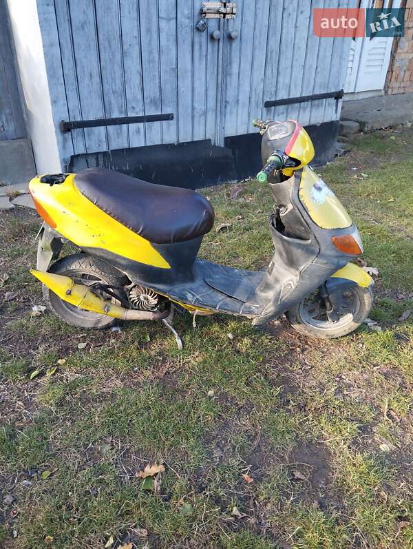 Скутер Suzuki Lets 2011 в Чернівцях