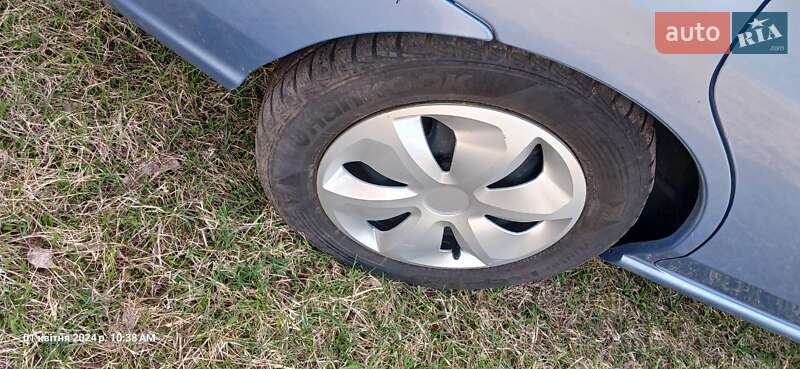 Универсал Suzuki Liana 2003 в Киеве