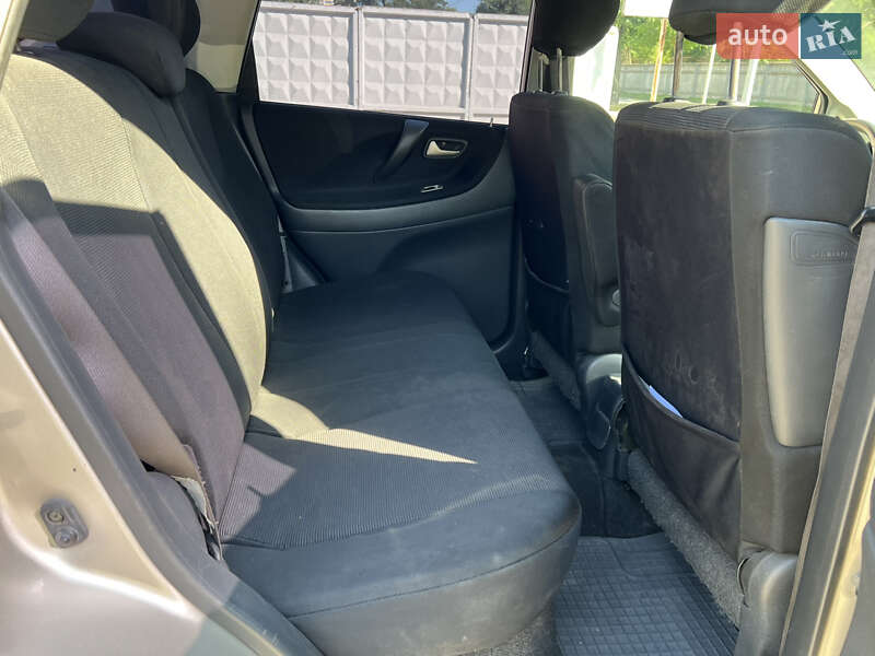 Седан Suzuki Liana 2005 в Киеве