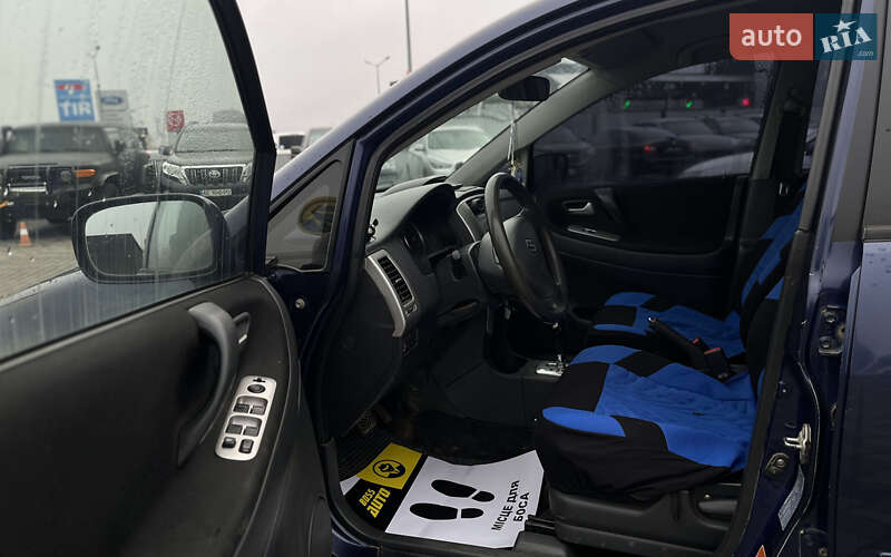 Седан Suzuki Liana 2006 в Мукачево