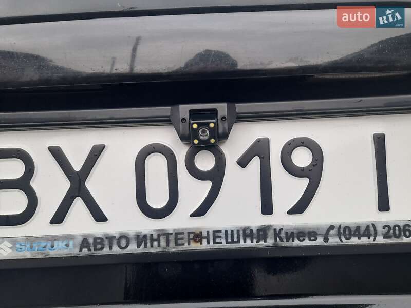 Седан Suzuki Liana 2007 в Староконстантинове