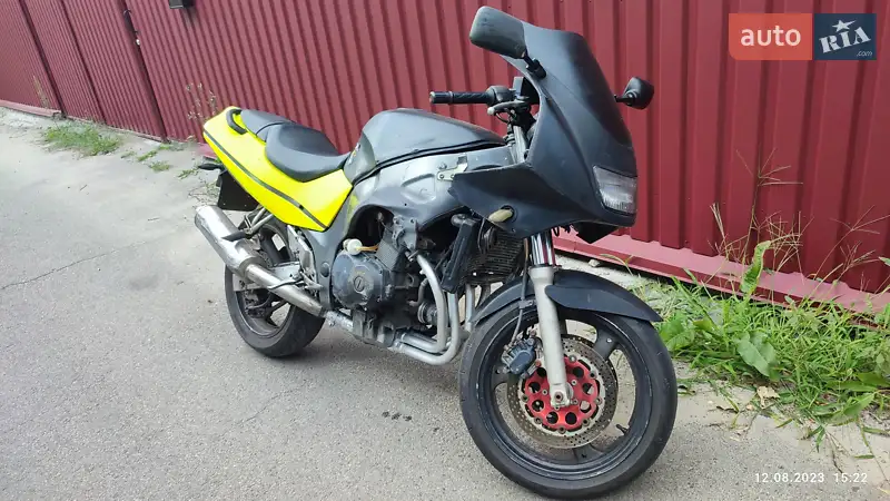 Suzuki RF 400R 1999