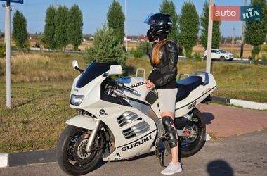 Мотоцикл Спорт-туризм Suzuki RF 900R 1995 в Вараші