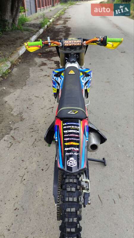 Мотоцикл Кросс Suzuki RM 250Z 2015 в Тлумаче