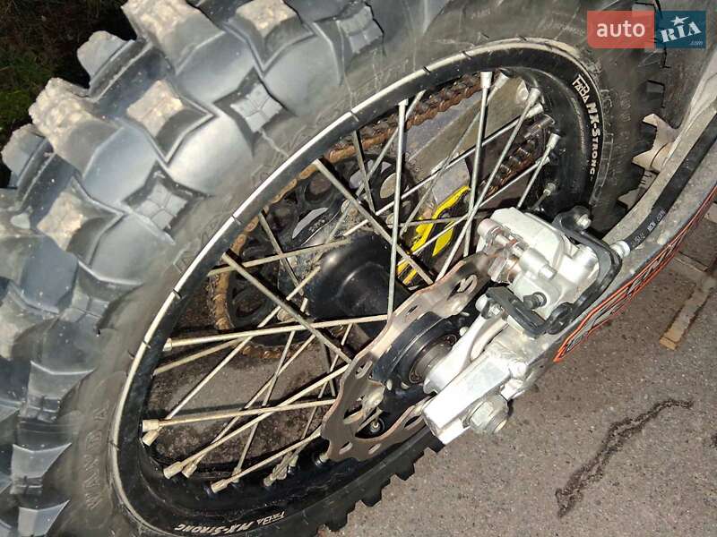 Мотоцикл Многоцелевой (All-round) Suzuki RM 250Z 2016 в Черкассах фото 9 Мотоцикл Многоцелевой (All-round) Suzuki RM 250Z 2016 в Черкассах