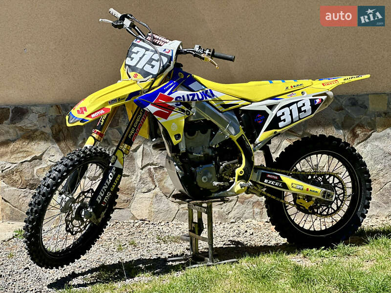 Suzuki RM-Z 450 2023