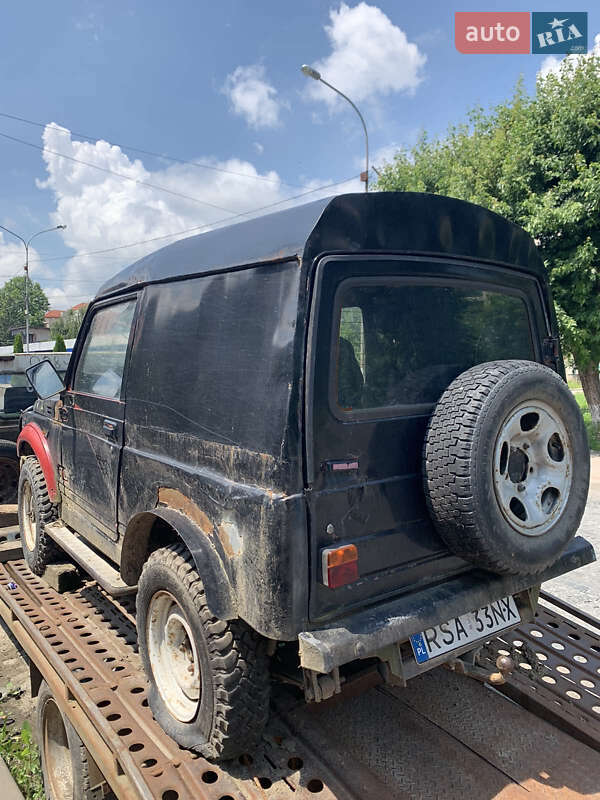 Внедорожник / Кроссовер Suzuki Samurai 1988 в Хусте