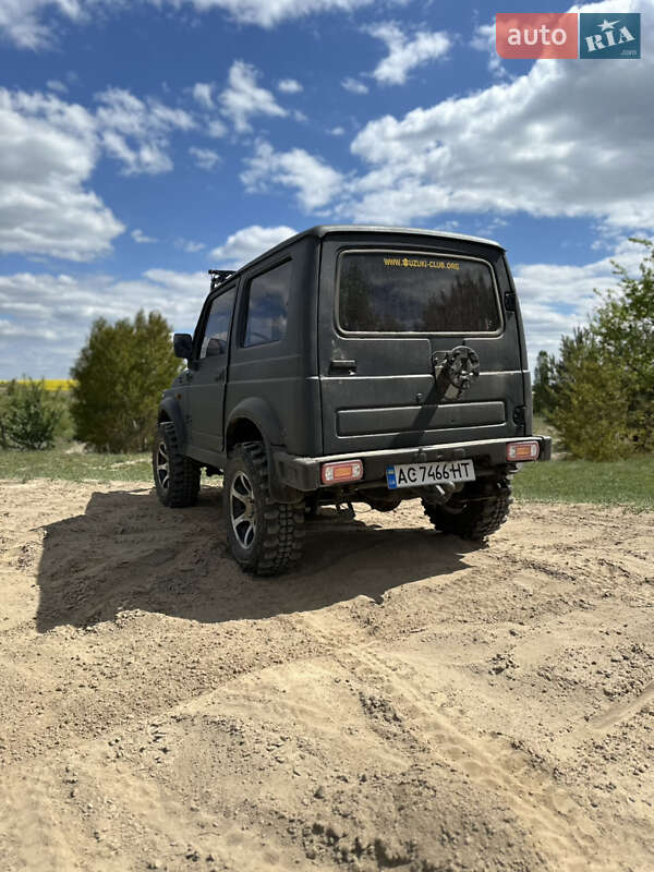 Внедорожник / Кроссовер Suzuki Samurai 1992 в Луцке
