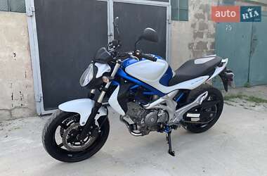 Мотоцикл Классик Suzuki SFV 650 2009 в Запорожье