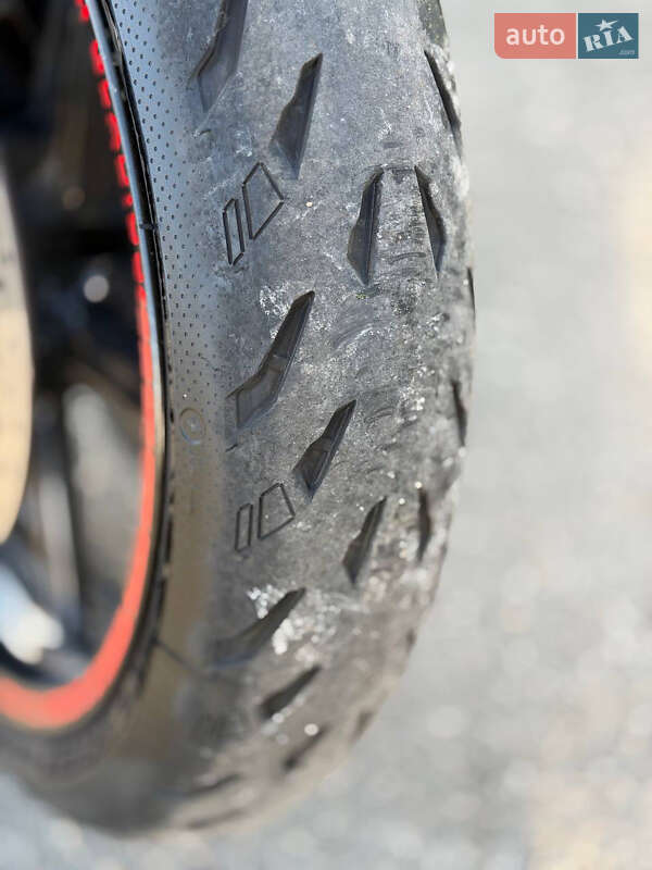 Мотоцикл Без обтекателей (Naked bike) Suzuki SFV 650 2010 в Киеве