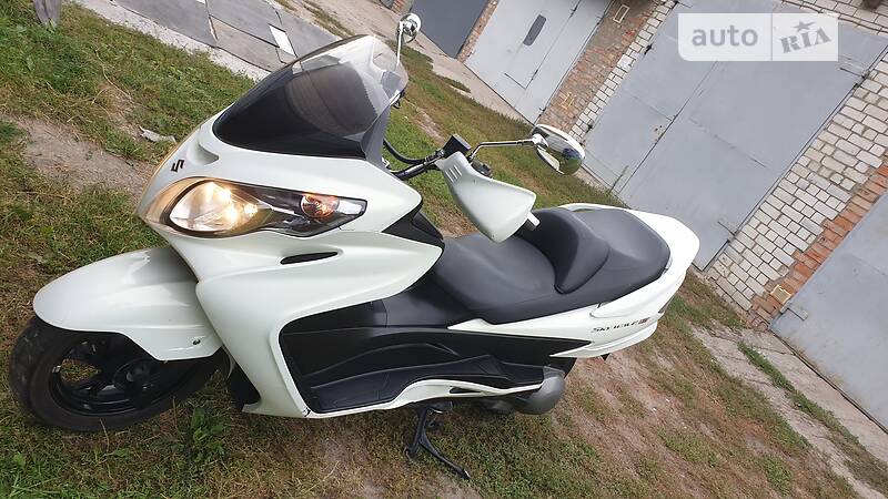 Максі-скутер Suzuki Skywave 250 2011 в Ніжині