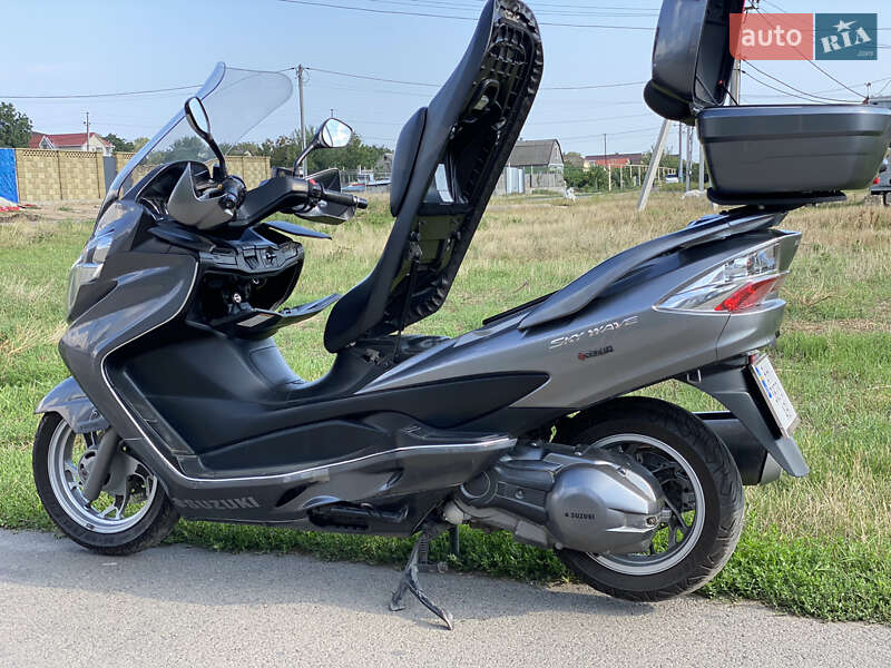 Максі-скутер Suzuki Skywave 250 2009 в Одесі