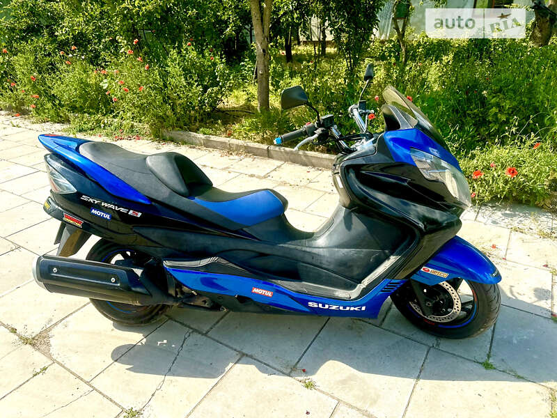 Максі-скутер Suzuki Skywave 250 2008 в Смілі