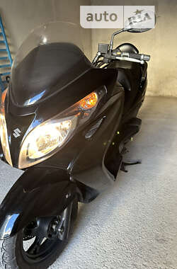 Макси-скутер Suzuki Skywave 250 2011 в Ивано-Франковске