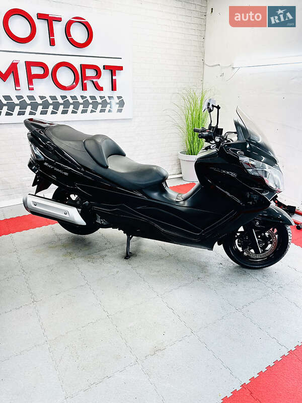 Максі-скутер Suzuki Skywave 250 2007 в Одесі