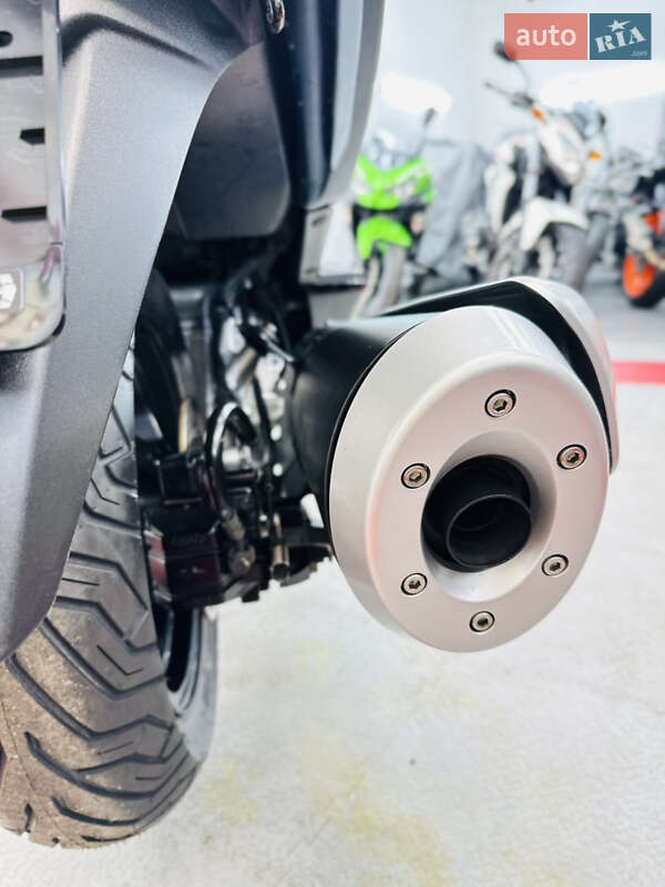 Максі-скутер Suzuki Skywave 250 2007 в Одесі