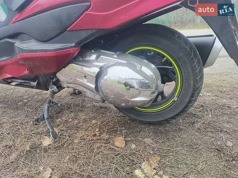 Макси-скутер Suzuki Skywave 250 2009 в Белой Церкви