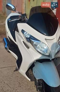 Макси-скутер Suzuki Skywave 250 2010 в Белой Церкви