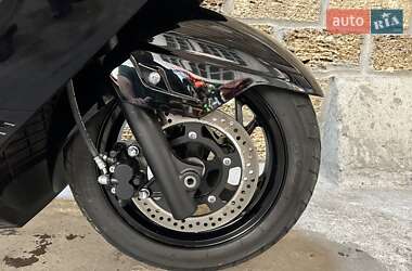 Макси-скутер Suzuki Skywave 250 2008 в 