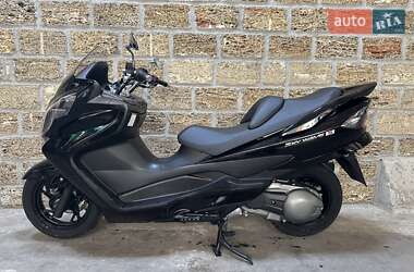 Макси-скутер Suzuki Skywave 250 2008 в 