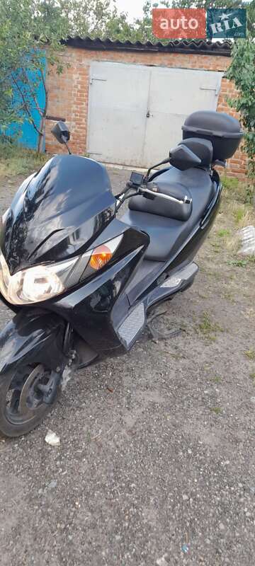 Макси-скутер Suzuki Skywave 250 2006 в Славянске