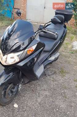 Макси-скутер Suzuki Skywave 250 2006 в 