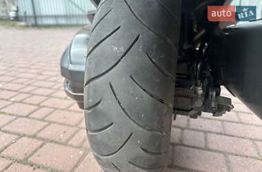Макси-скутер Suzuki Skywave 250 2009 в 