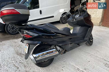 Макси-скутер Suzuki Skywave 250 2007 в 