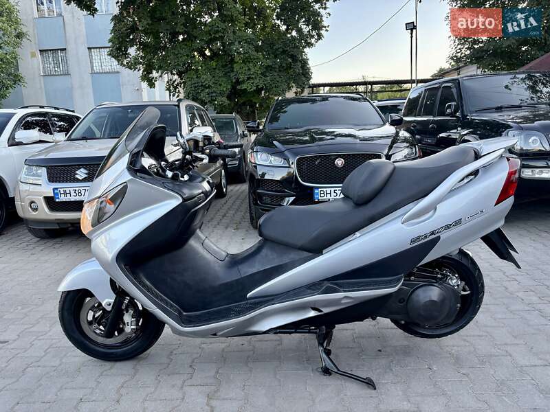 Макси-скутер Suzuki Skywave 250 2007 в Одессе