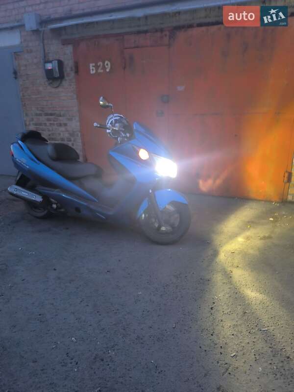 Макси-скутер Suzuki Skywave 250 2007 в Киеве