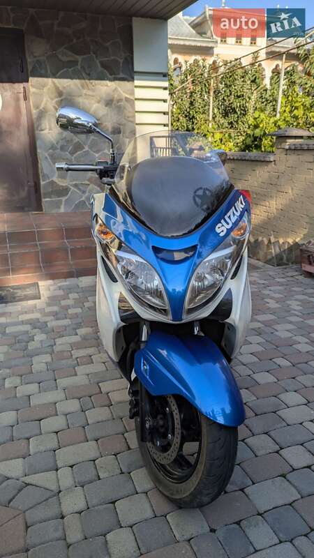 Макси-скутер Suzuki Skywave 250 2008 в Черновцах