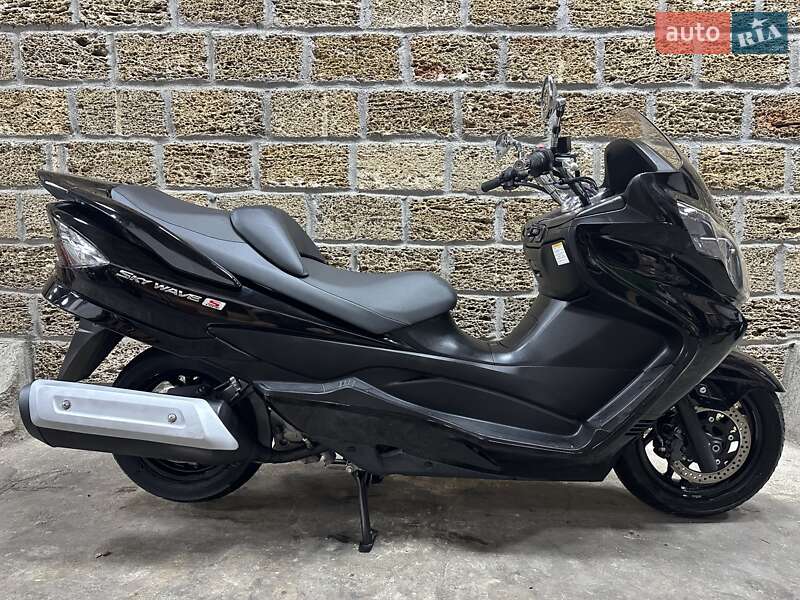 Suzuki Skywave 250 2011