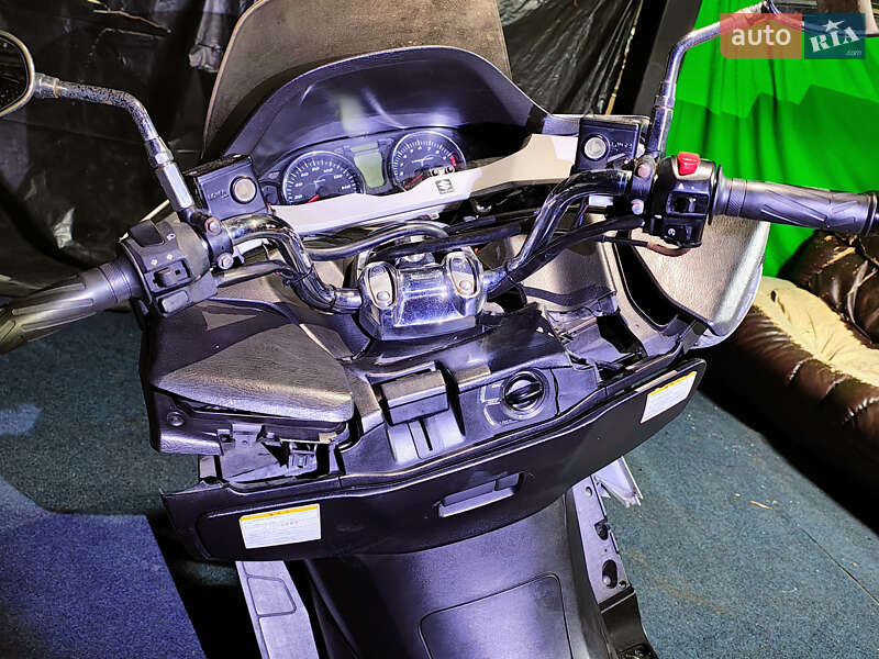 Макси-скутер Suzuki Skywave 250 2010 в Киеве фото 8 Макси-скутер Suzuki Skywave 250 2010 в Киеве