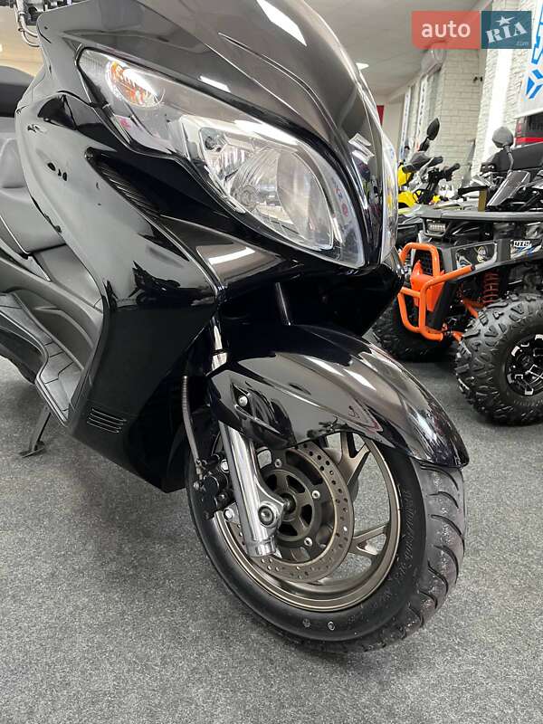 Макси-скутер Suzuki Skywave 250 2011 в Днепре