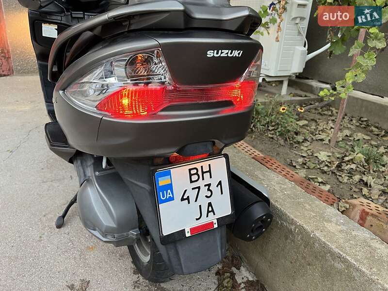 Максі-скутер Suzuki Skywave 250 2010 в Білгороді-Дністровському