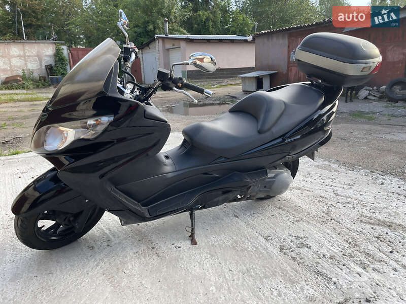 Макси-скутер Suzuki Skywave 250 2007 в Харькове