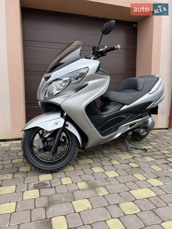 AUTO.RIA – Продаж Cузукі Скайвейв 250 бу: купити Suzuki Skywave