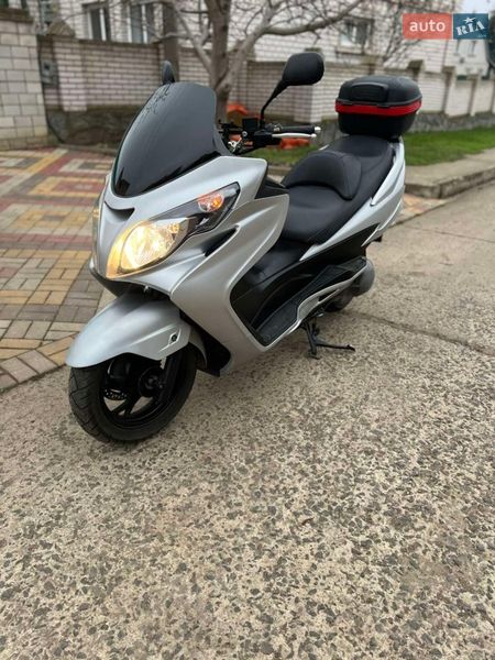 Скутер Suzuki Skywave 250 2006 в Южноукраинске