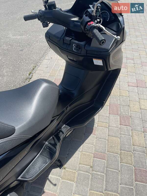 Макси-скутер Suzuki Skywave 400 2013 в Одессе