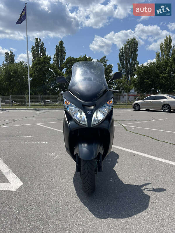 Макси-скутер Suzuki Skywave 400 2015 в Днепре