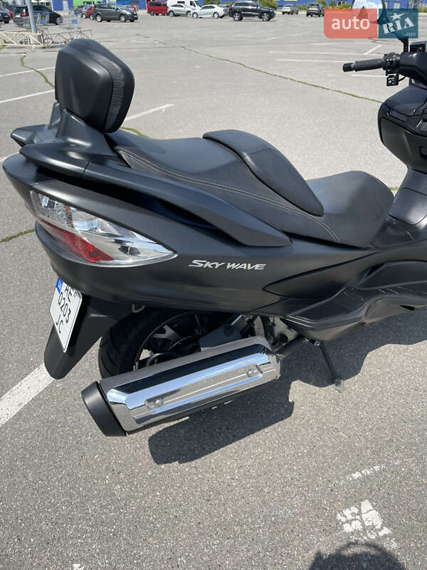 Макси-скутер Suzuki Skywave 400 2015 в Днепре