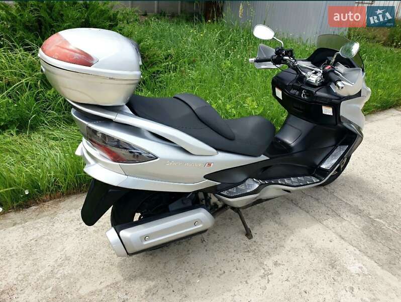 Максі-скутер Suzuki Skywave 400 2008 в Одесі фото 6 Максі-скутер Suzuki Skywave 400 2008 в Одесі