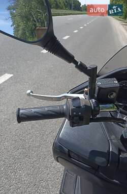 Максі-скутер Suzuki Skywave 400 2014 в Сумах