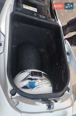 Макси-скутер Suzuki Skywave 400 2008 в 