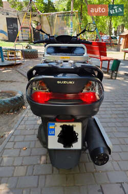 Максі-скутер Suzuki Skywave 400 2013 в 
