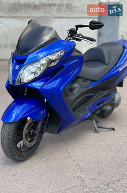 Макси-скутер Suzuki Skywave 400 2007 в 