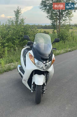 Максі-скутер Suzuki Skywave 400 2004 в Коломиї