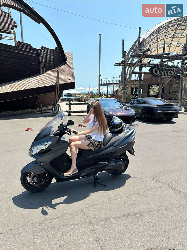 Suzuki Skywave 400 2013