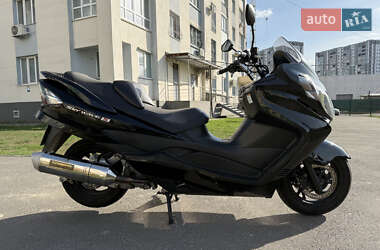 Макси-скутер Suzuki Skywave 400 2008 в 