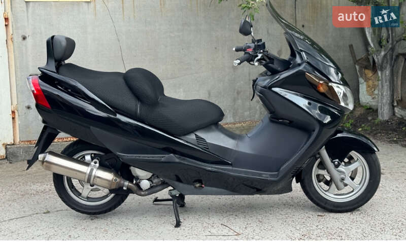 Скутер Suzuki Skywave 400 2004 в Киеве